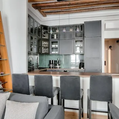 Luxurious 3bd With 3br And Ac *