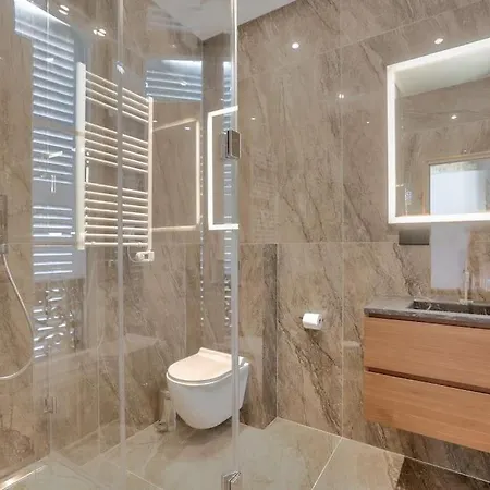 Appartement Le Luxe A La Francaise Au Coeur De Paris