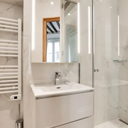 Appartement Luxurious 3bd With 3br And Ac *