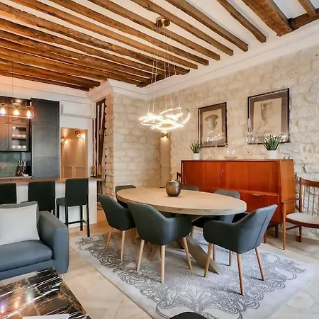 Apartment Le Luxe A La Francaise Au Coeur De Paris