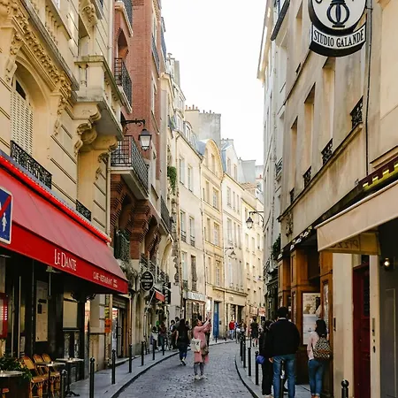 Le Luxe A La Francaise Au Coeur De *